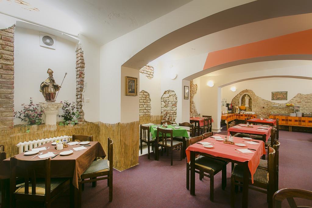 Hotel U Sladku - Prague — Photos 3